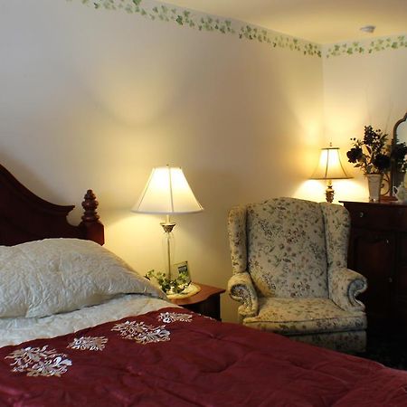 The White Birch Inn Berwick Екстер'єр фото