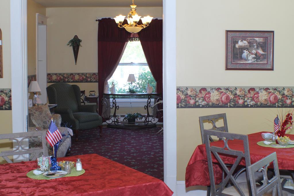 The White Birch Inn Berwick Екстер'єр фото