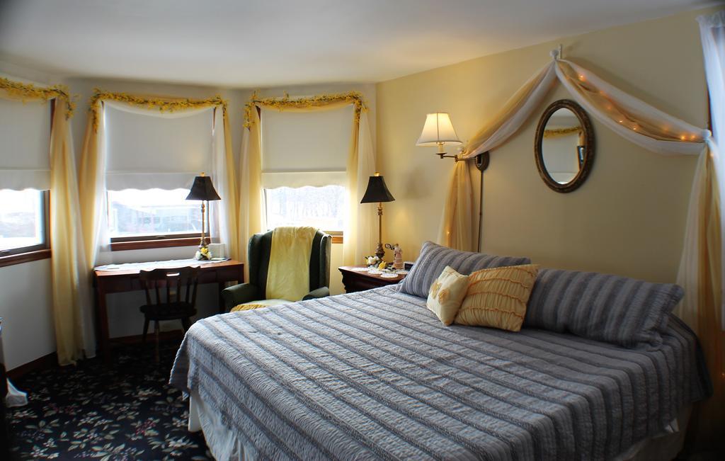 The White Birch Inn Berwick Екстер'єр фото