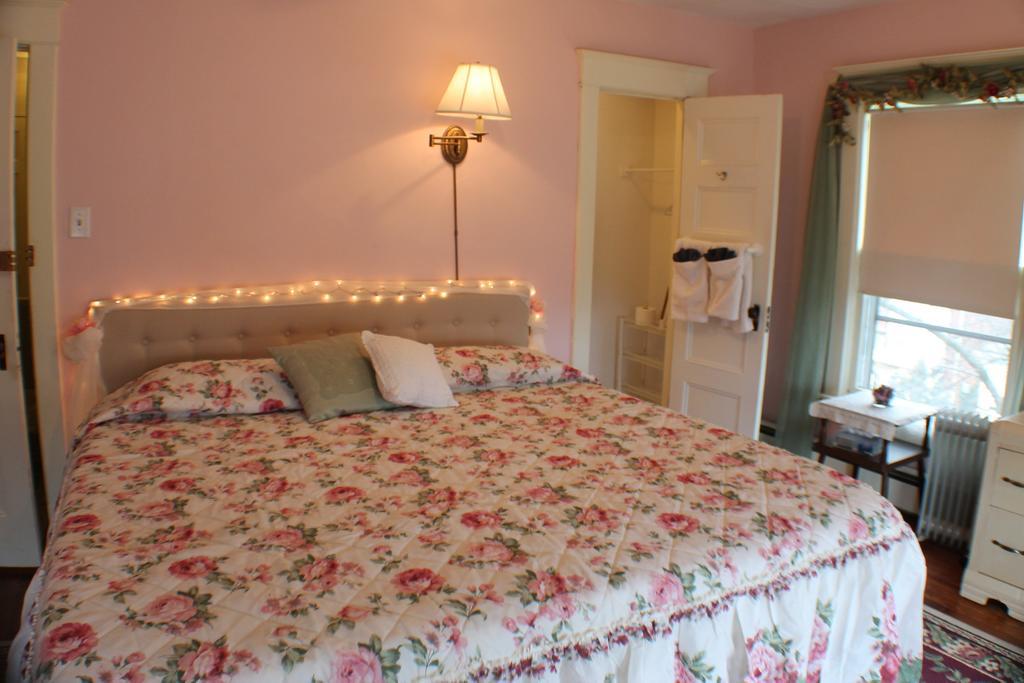 The White Birch Inn Berwick Екстер'єр фото